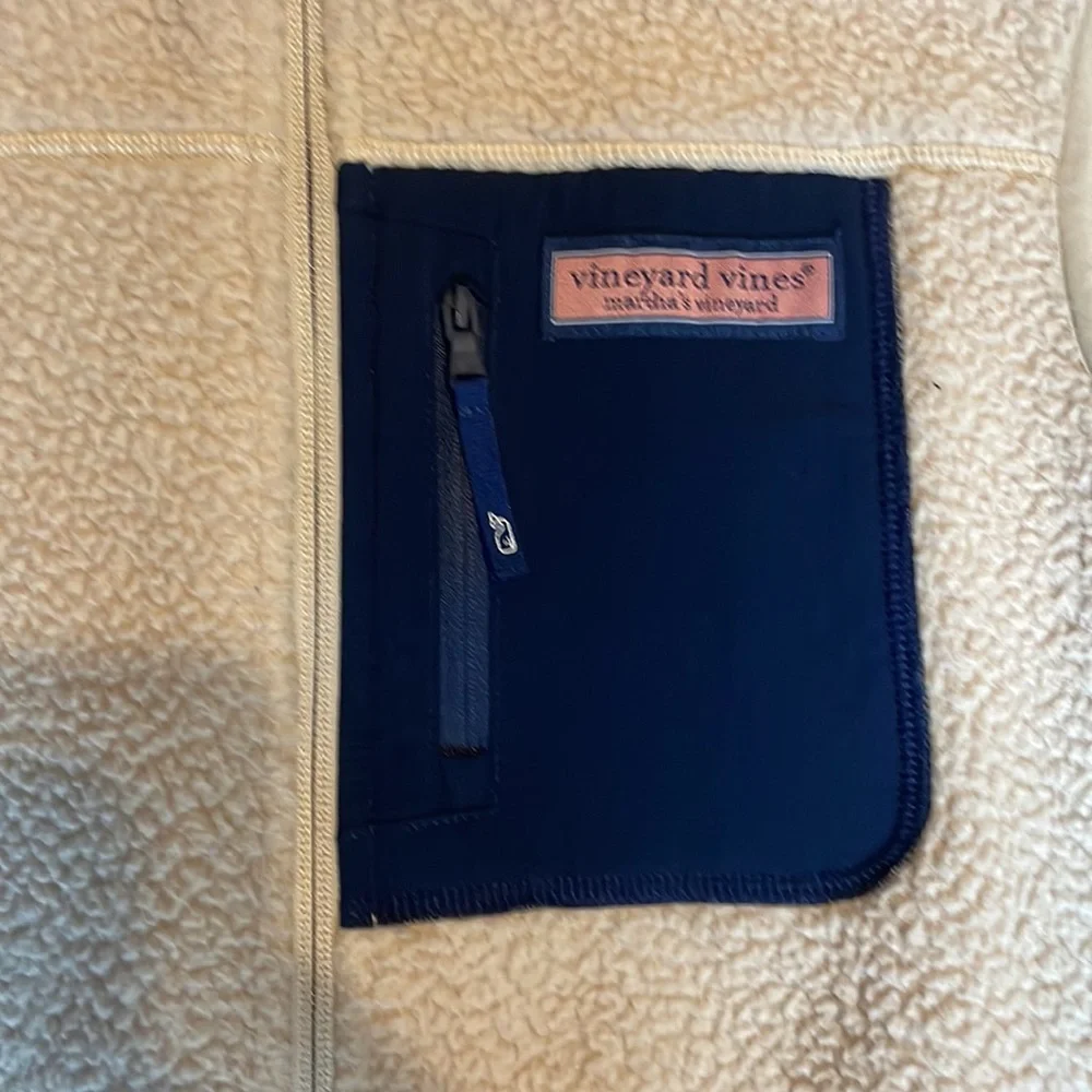 Vineyard Vines kids Shep vest size M 12-14 - Picture 2 of 3